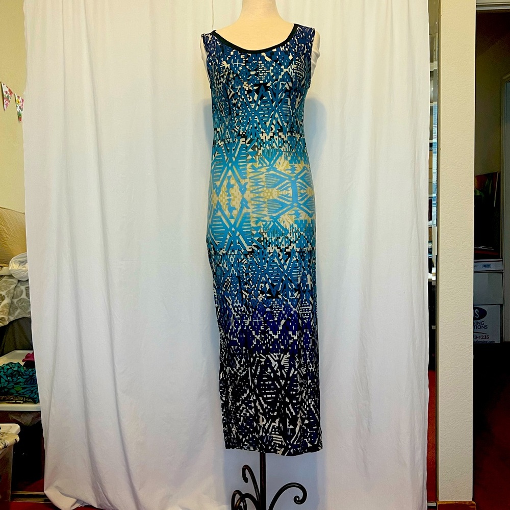 Sleeveless, blue multi print maxi dress.